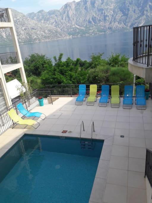 2Br Apartment With Pool Kotor Ngoại thất bức ảnh