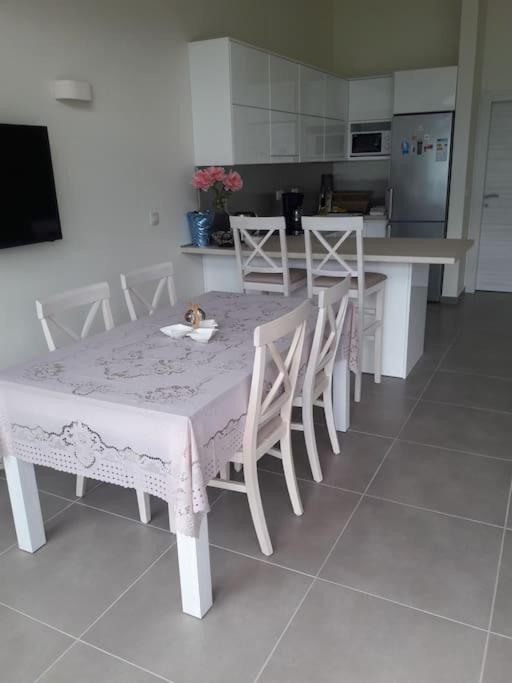 2Br Apartment With Pool Kotor Ngoại thất bức ảnh