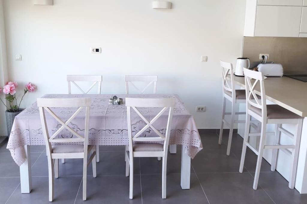 2Br Apartment With Pool Kotor Ngoại thất bức ảnh